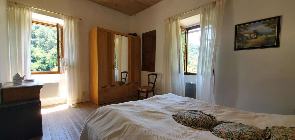 Maison à LARGENTIERE