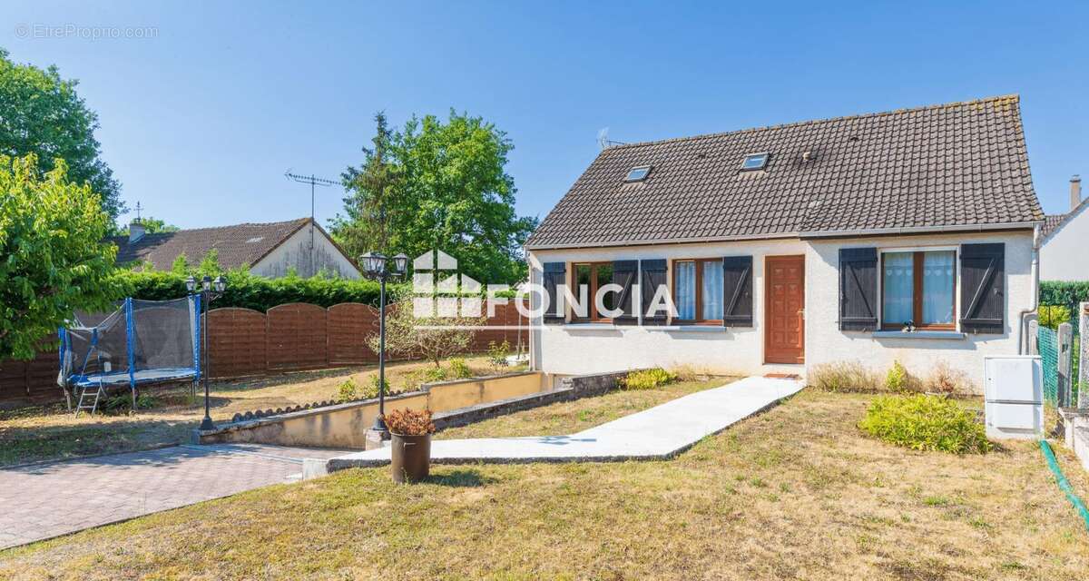 Maison à SOUPPES-SUR-LOING