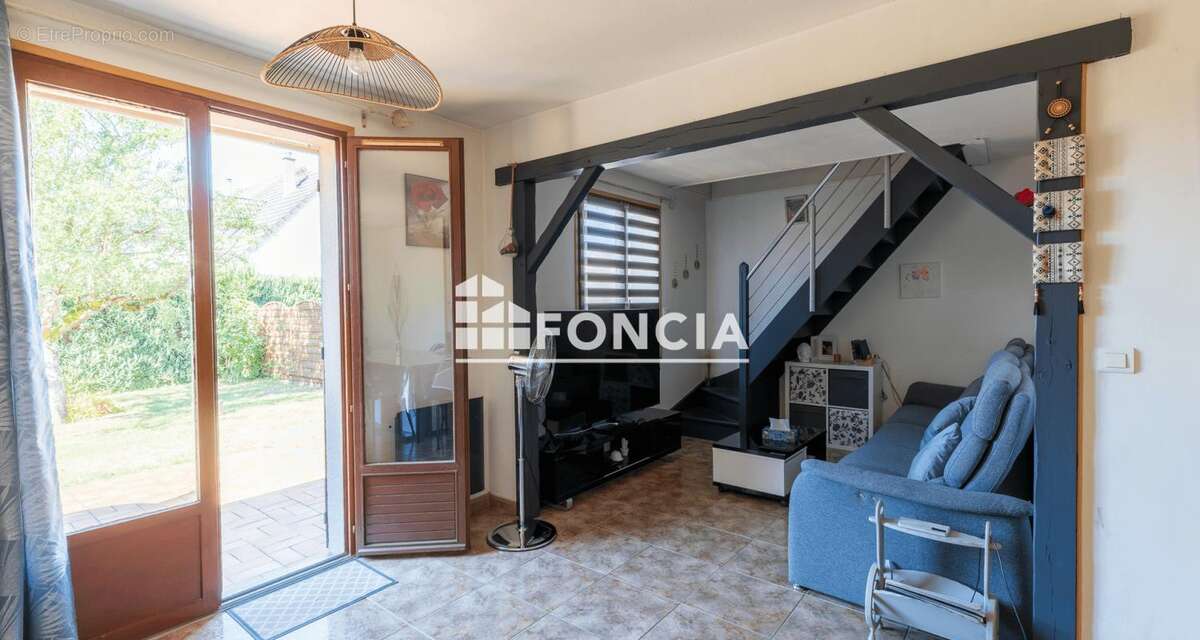 Maison à SOUPPES-SUR-LOING