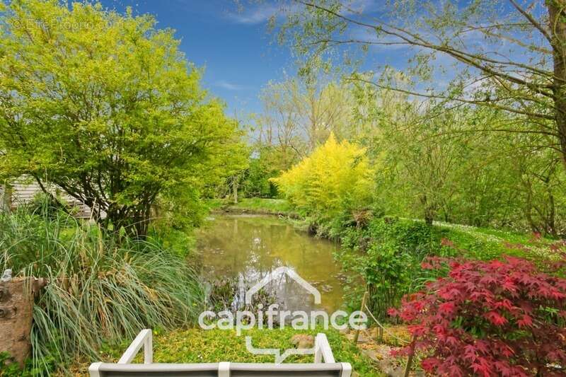 Terrain à SAINT-QUENTIN