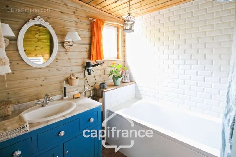 Terrain à SAINT-QUENTIN