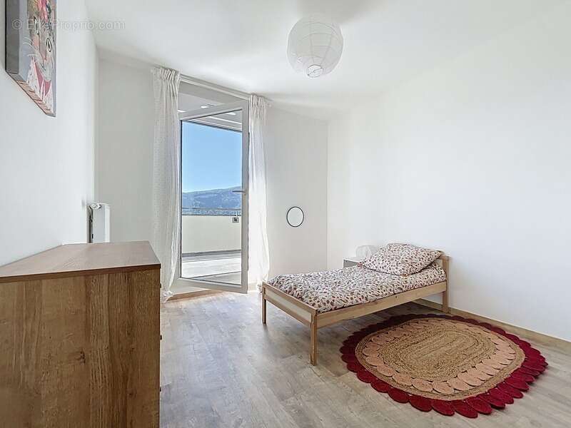 Appartement à AMBILLY