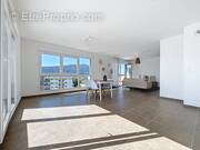 Appartement à AMBILLY