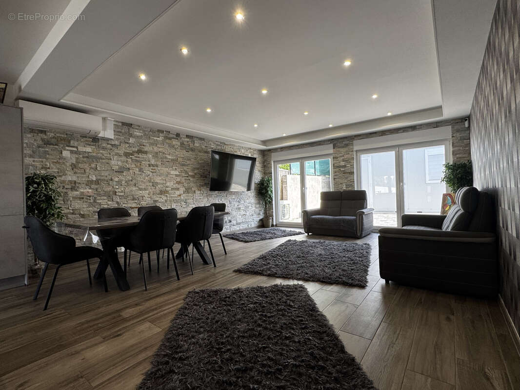 Maison à FREYMING-MERLEBACH