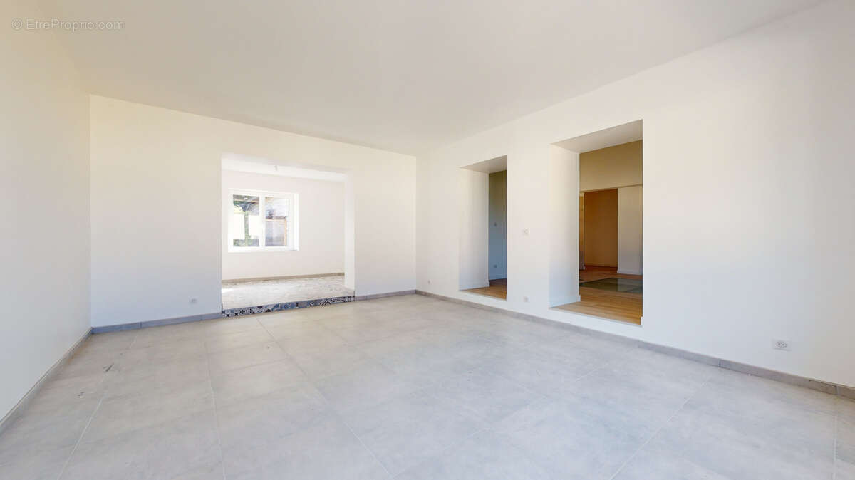 Maison à MONT-SOUS-VAUDREY