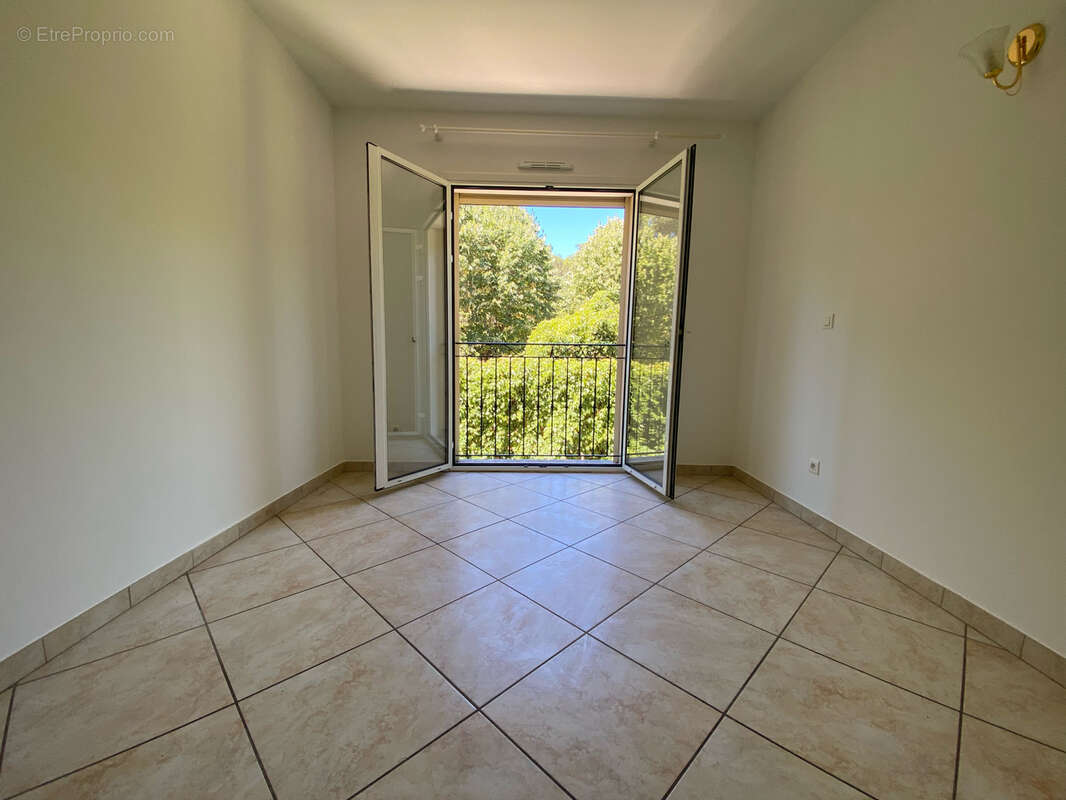 Appartement à CABRIES