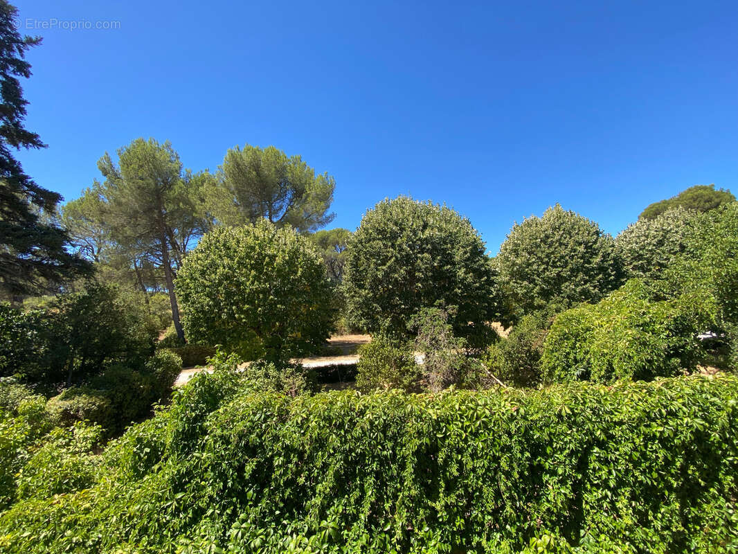 Appartement à CABRIES