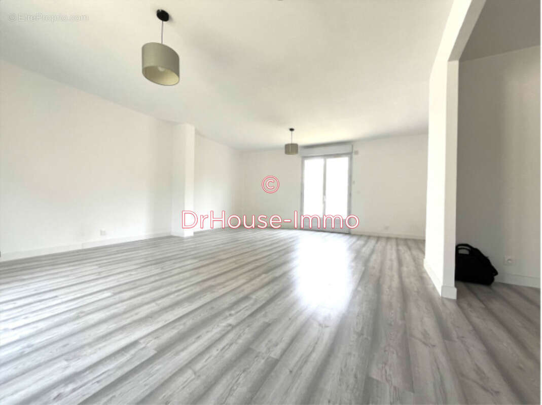 Maison à LIVRY-GARGAN