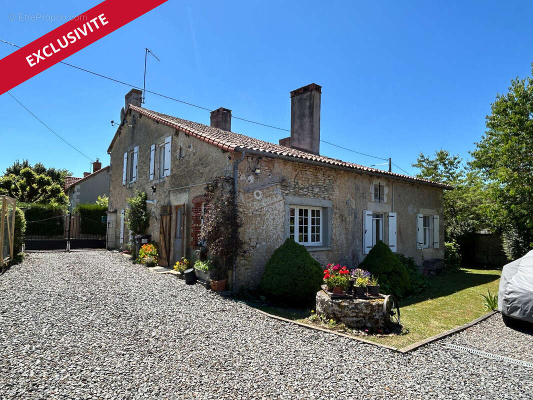 Maison à USSON-DU-POITOU