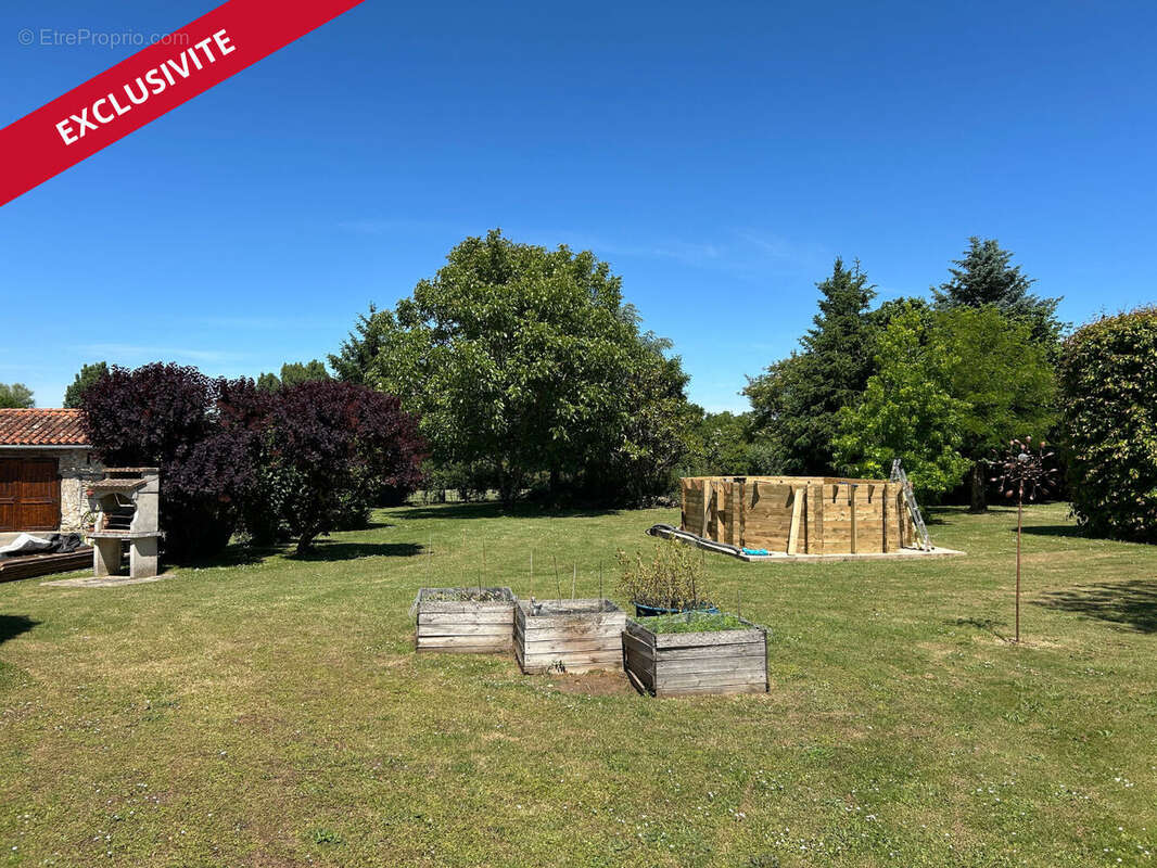 Maison à USSON-DU-POITOU