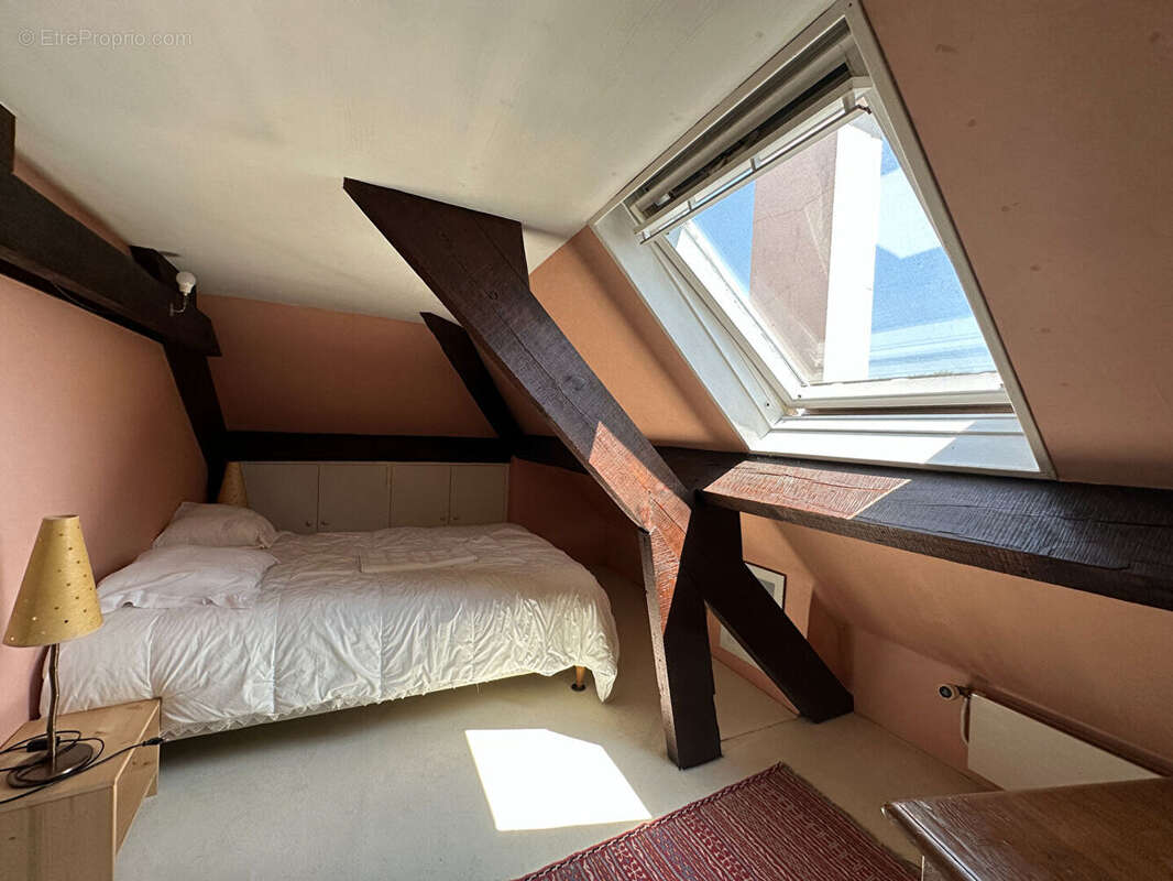 Maison à ONCY-SUR-ECOLE