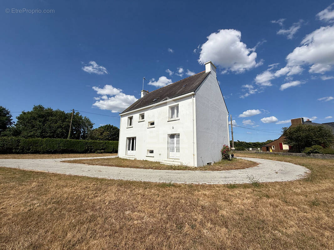 Maison à LOCOAL-MENDON