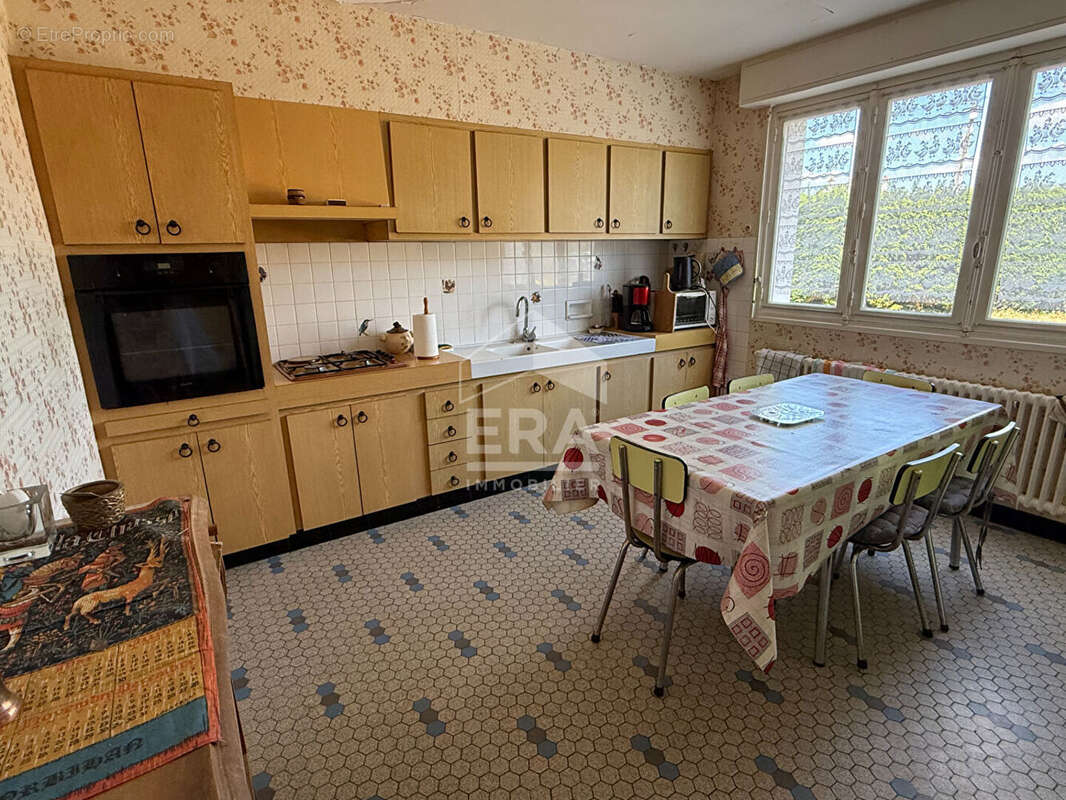 Maison à LOCOAL-MENDON