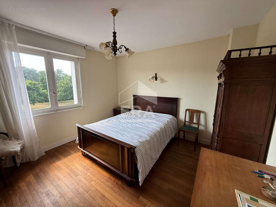 Maison à LOCOAL-MENDON