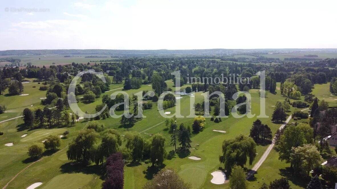 Appartement à NOISY-LE-ROI