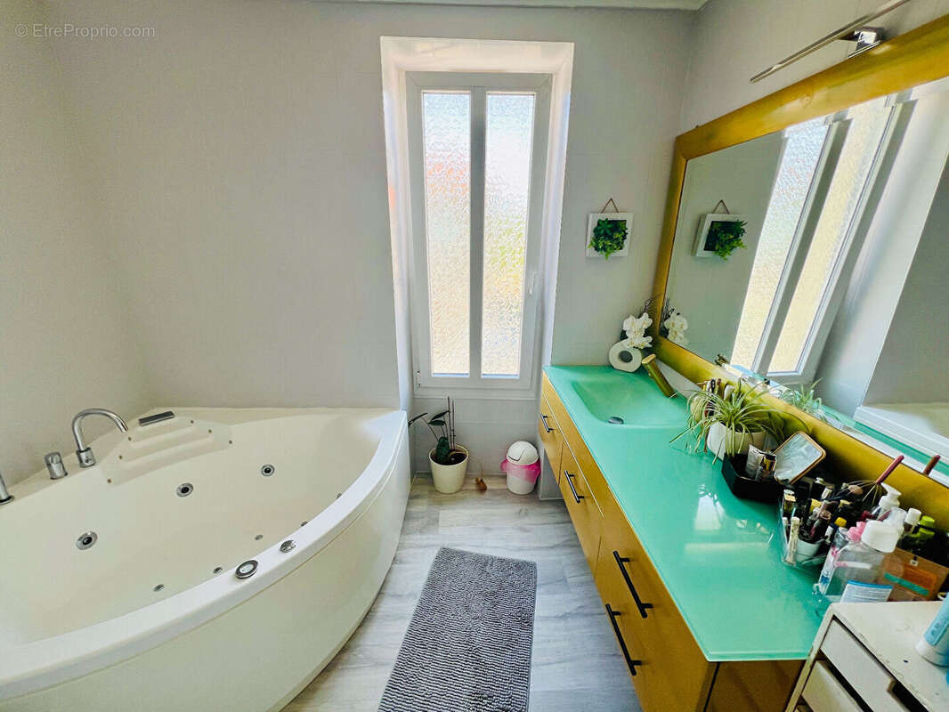 Maison à CAGNES-SUR-MER