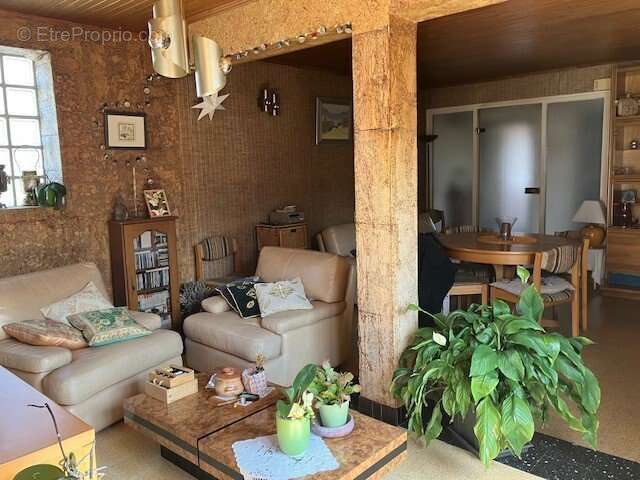 Maison à BRUAY-LA-BUISSIERE