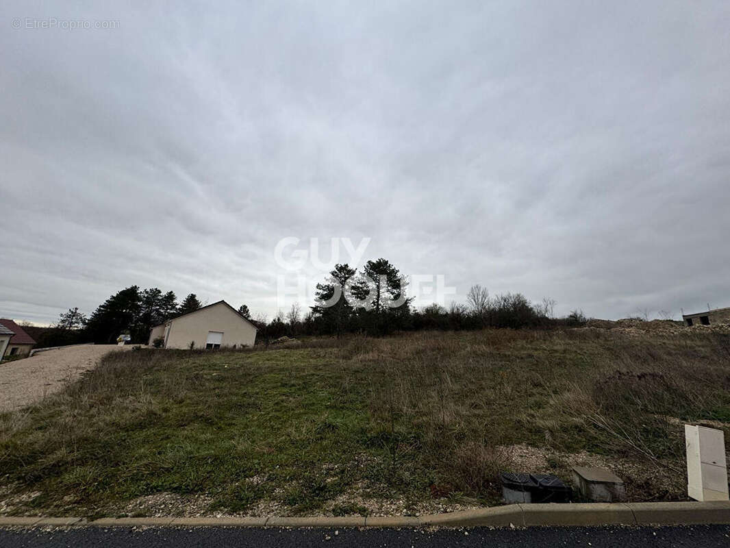 Terrain à FOURG