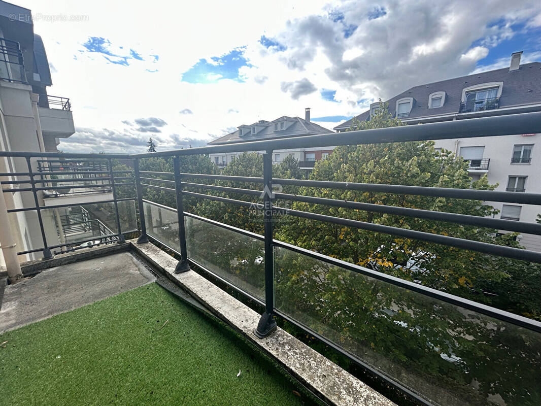 Appartement à CARRIERES-SOUS-POISSY