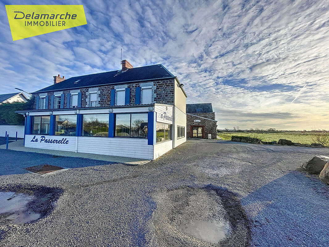 Maison à BRICQUEVILLE-SUR-MER