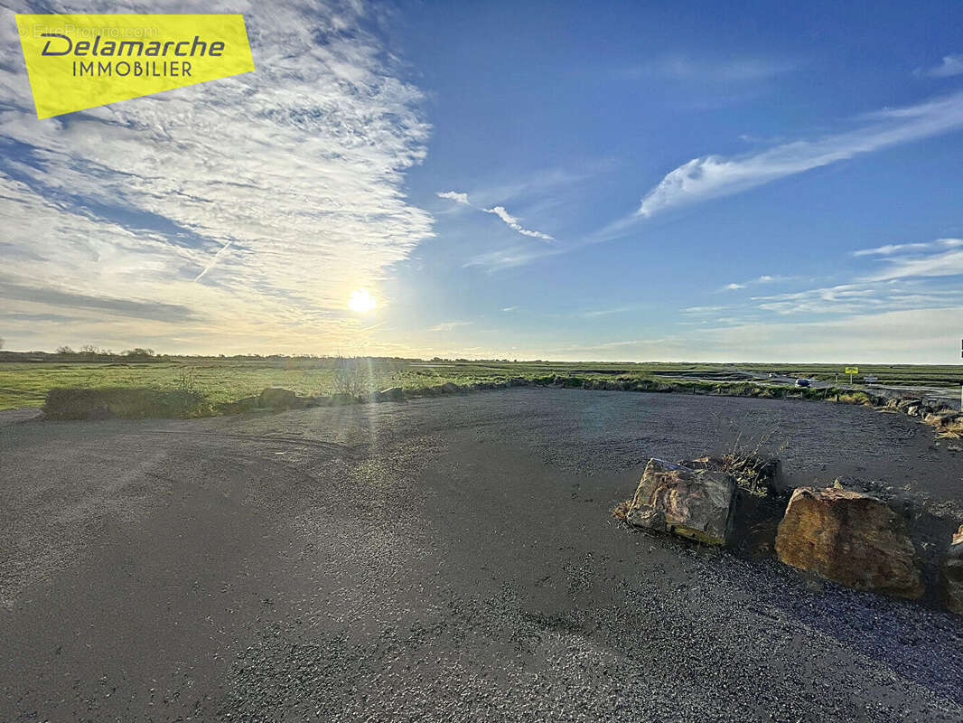 Maison à BRICQUEVILLE-SUR-MER