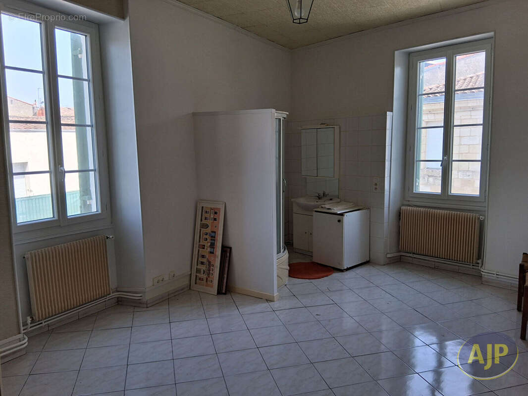 Appartement à PAUILLAC