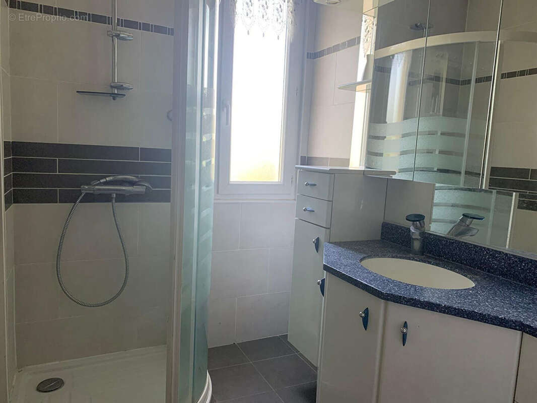 Appartement à BOURGOIN-JALLIEU