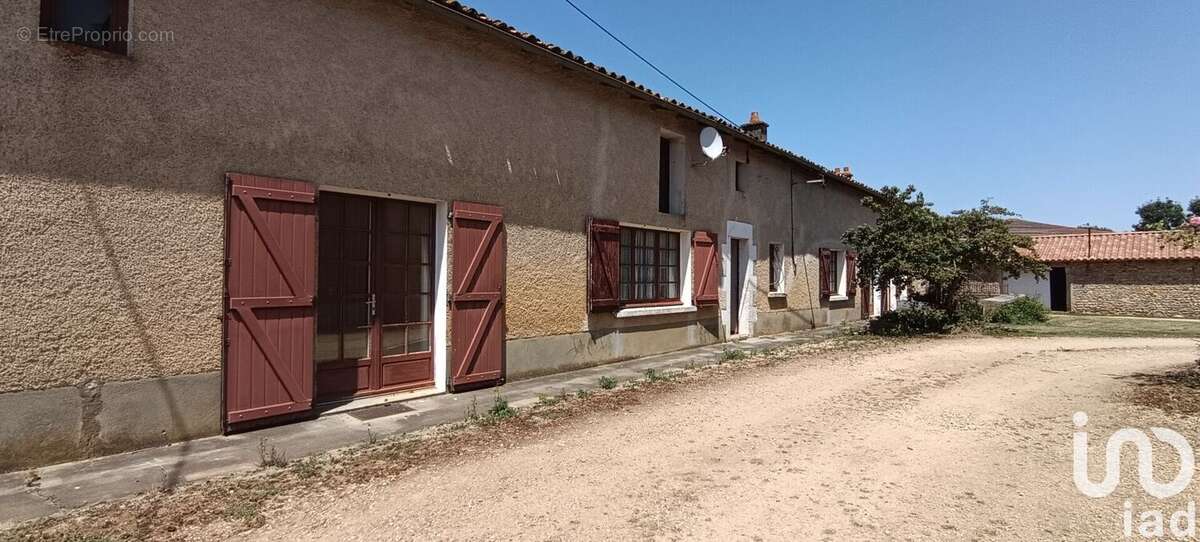 Photo 5 - Maison à VIVONNE