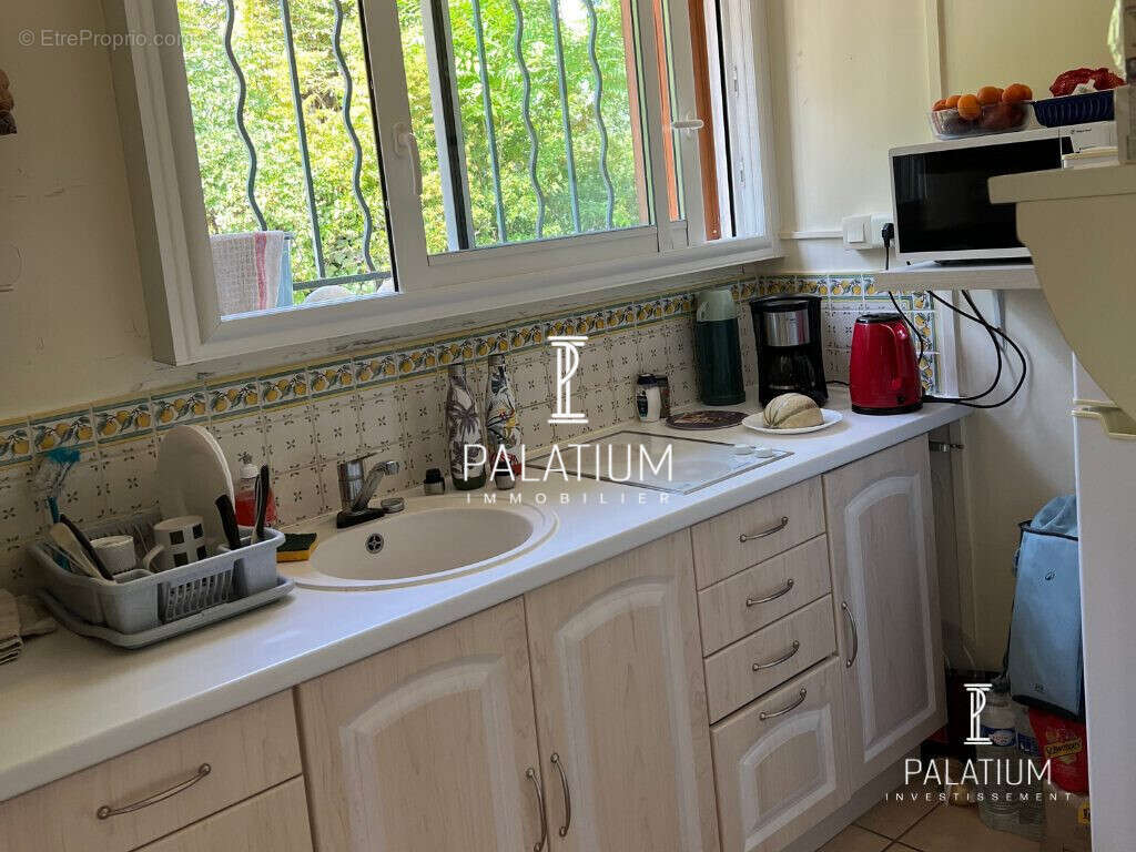 Appartement à GREOUX-LES-BAINS