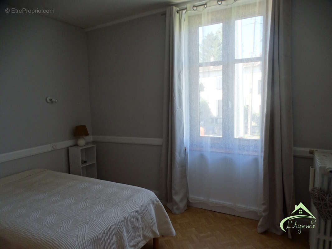 Maison à SAINT-JUNIEN