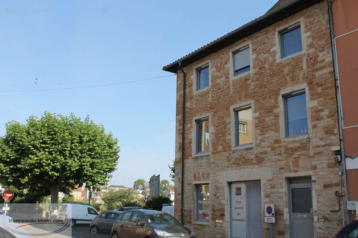 Appartement à SAINT-LAURENT-SUR-SAONE