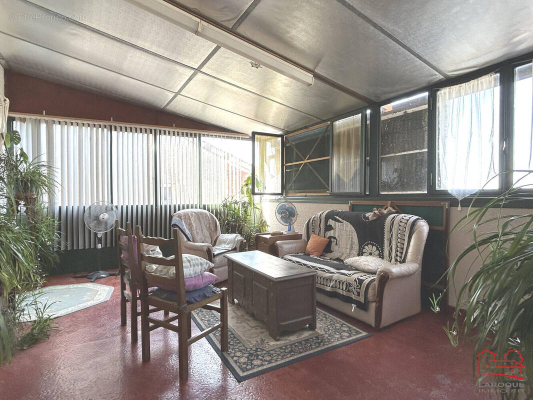 Maison à LAROQUE-TIMBAUT