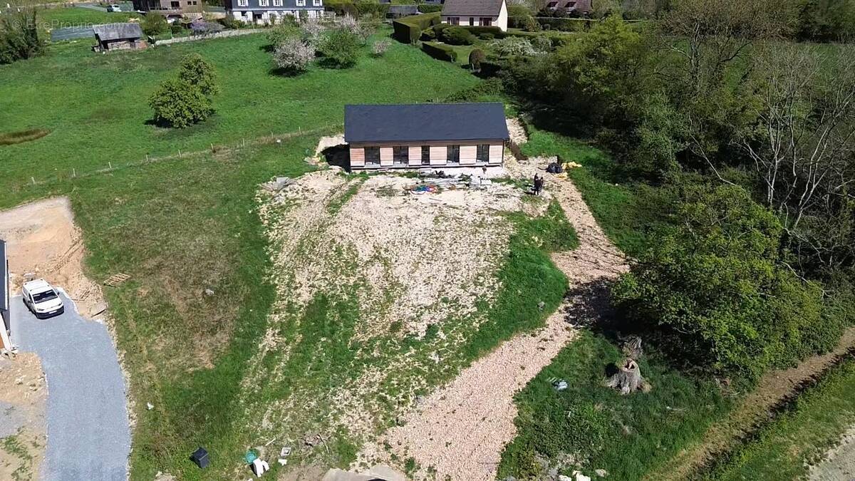 Maison à VIEUX-BOURG