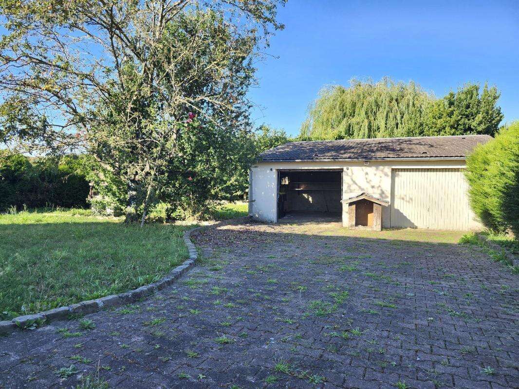 Maison à LONGUEIL-SAINTE-MARIE