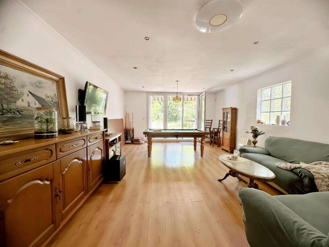 Maison à VILLETANEUSE