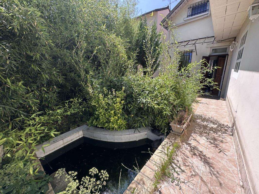 Maison à VILLETANEUSE