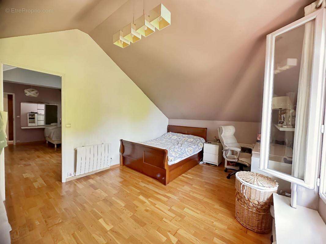 Maison à VILLETANEUSE