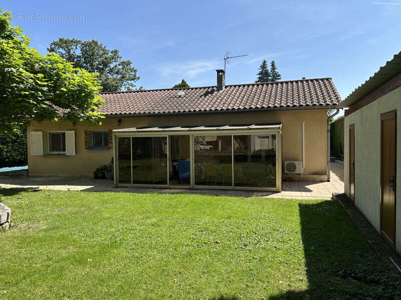 Maison à ARS-SUR-FORMANS