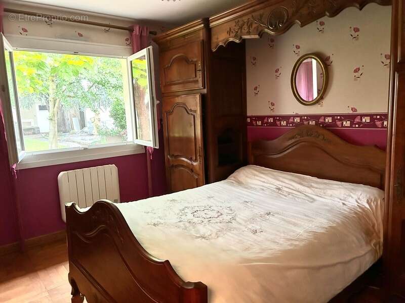 Maison à ARS-SUR-FORMANS