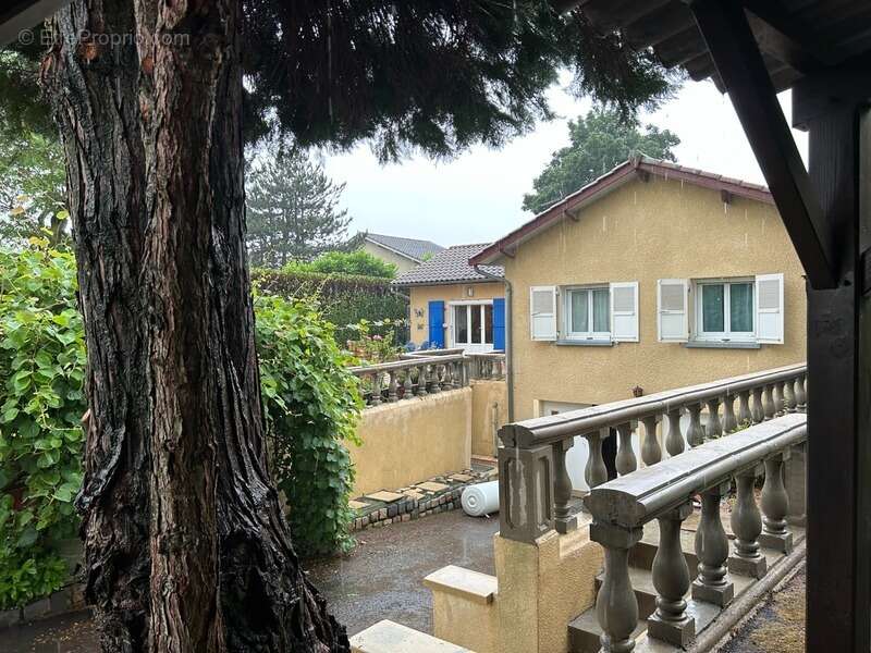 Maison à ARS-SUR-FORMANS