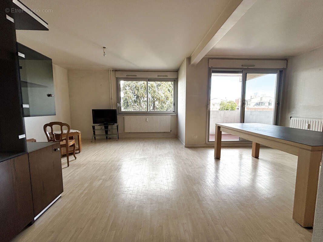 Appartement à OULLINS