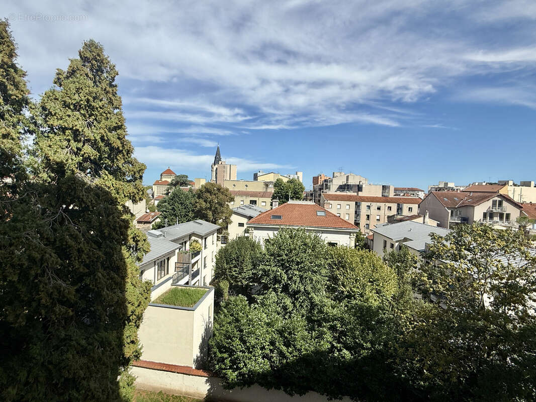Appartement à OULLINS