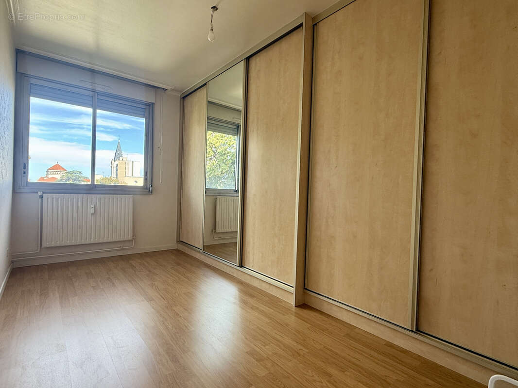 Appartement à OULLINS