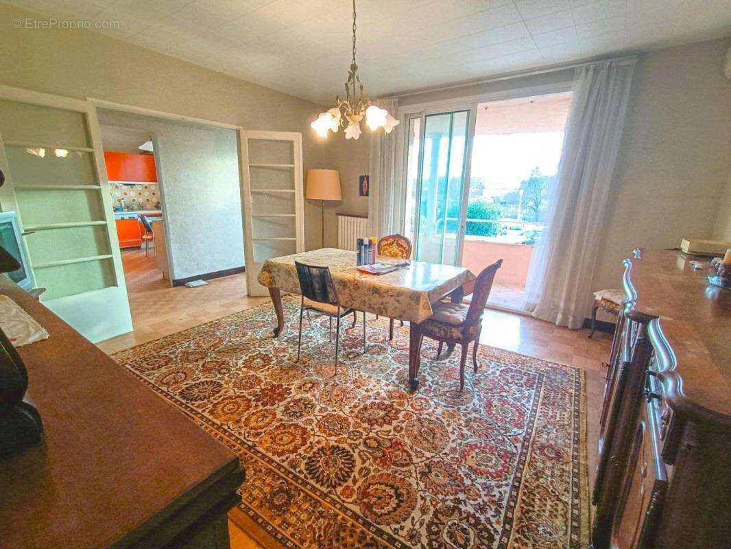 Maison à LE CANNET-DES-MAURES