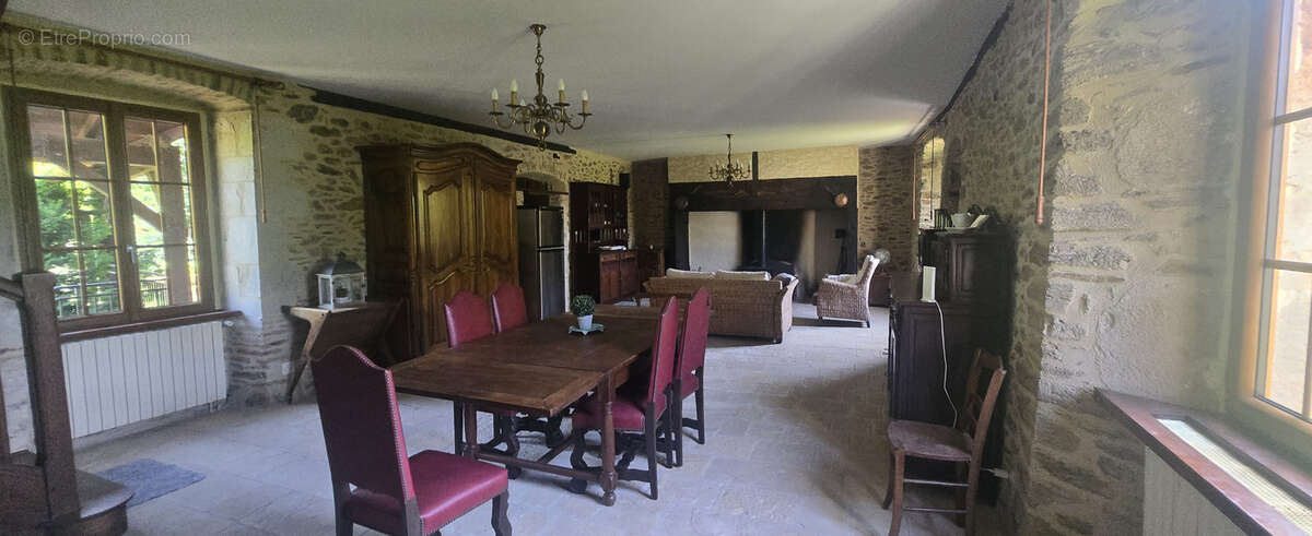 Maison à GAGNAC-SUR-CERE