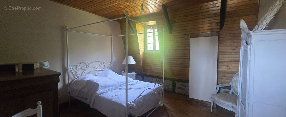 Maison à GAGNAC-SUR-CERE