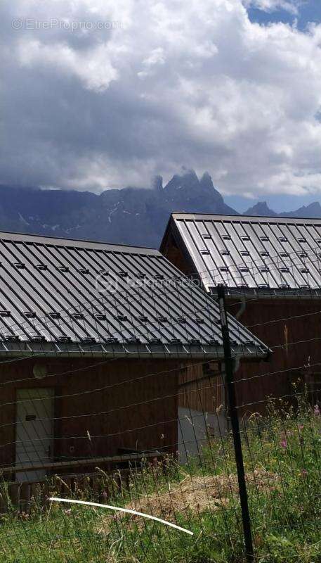 Appartement à ALBIEZ-MONTROND