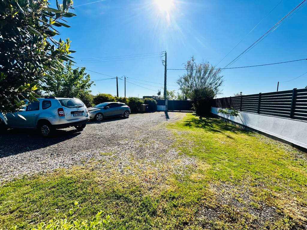 Maison à LA LANDE-DE-FRONSAC