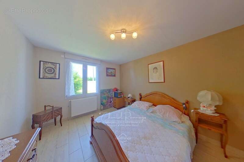 Maison à NAZELLES-NEGRON