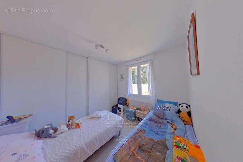 Maison à NAZELLES-NEGRON